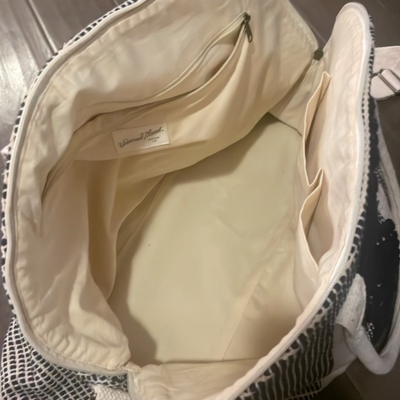 Universal Thread Weekender Bag - Picture 3 of 4